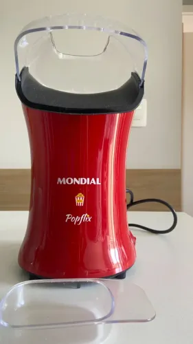 Pipoqueira elétrica Mondial vermelha