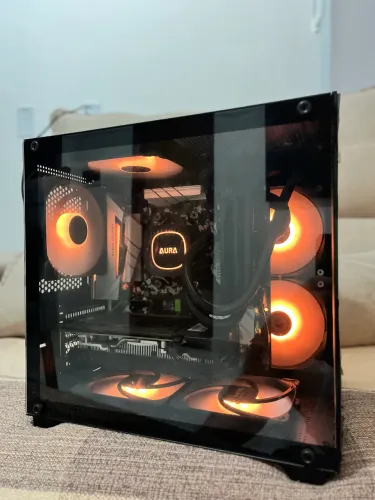 PC gamer Ryzen 7 5700x RX 580GB