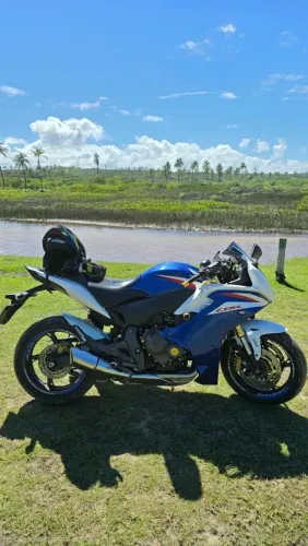 Honda CBR 600F com ABS