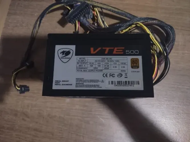 Fonte Cougar VTE 500W 80 Plus Bronze PFC Ativo