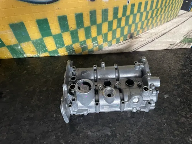 Alojamento comando de válvulas( sem uso ) vw polo gol voyage Up aspirado 04c103475ab