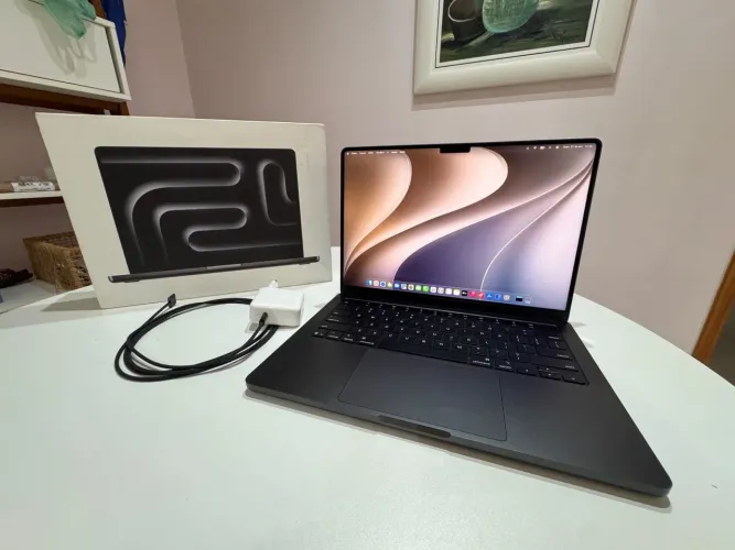 MacBook Pro 14? M5 | 16 GB | 512 GB