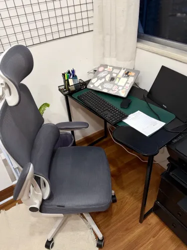 VENDO - ESCRIVANINHA + CADEIRA ERGONÔMICA | APENAS 1 MÊS DE USO