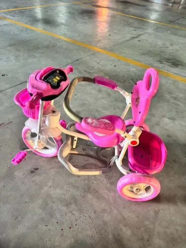 Triciclo infantil