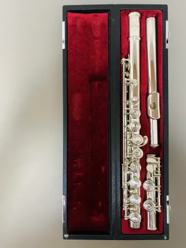 Flauta Yamaha YFL 451