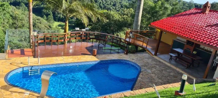 LINDA CASA PARA VENDA - CONDOMÍNIO CHAMPS PRIVÉS