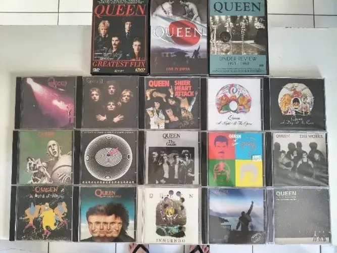 CDs Queen coleção + DVDs 