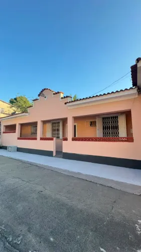Casa de Vila para Aluguel com 1 Quarto em Cordovil/RJ