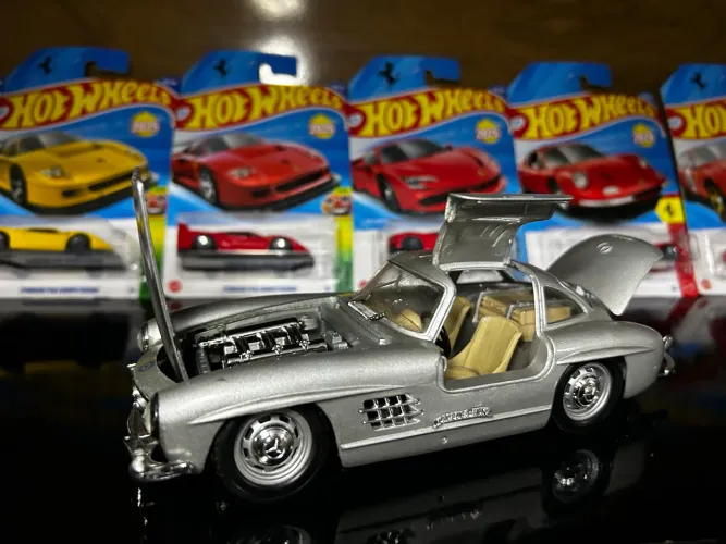 Mercedes 300 sl Maisto 1/24