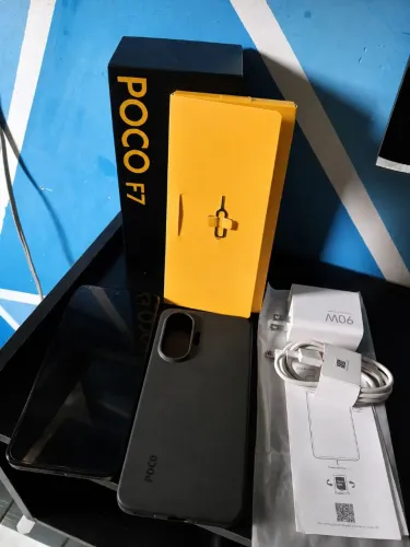 POCO F7 512 GB + 12 RAM
