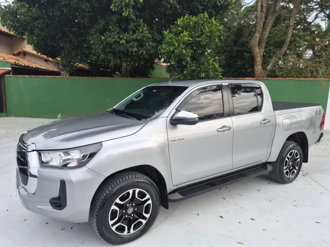 Toyota Hilux CD SRV 4X4 2.8 TDI Diesel Aut. 2021