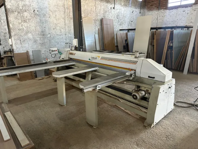 Máquina Seccionadora Usikraft Agile Flex Usada- Ano de Fabricação 2011