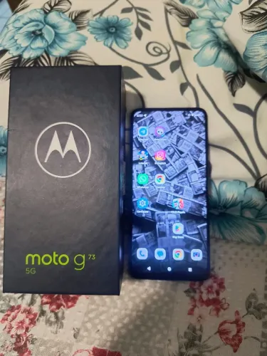 Moto g73 