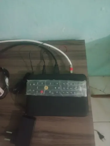 Sky novinha para vender com aparelho controle tudo semi nova