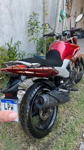 YAMAHA YS 250 FAZER - VERMELHA