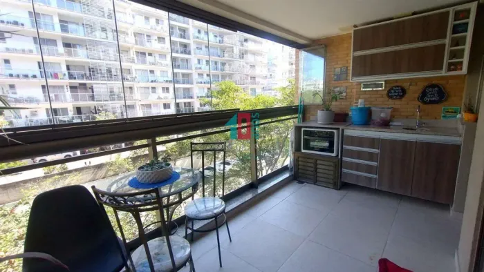 Recreio dos Bandeirantes | Apartamento 3 quartos, sendo 1 suite