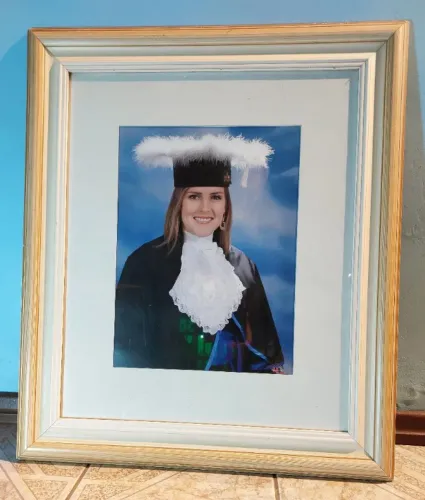 Quadro Formatura, Aniversário, Casamento. Moldura reforçada, vidro, paspatur p/assinaturas