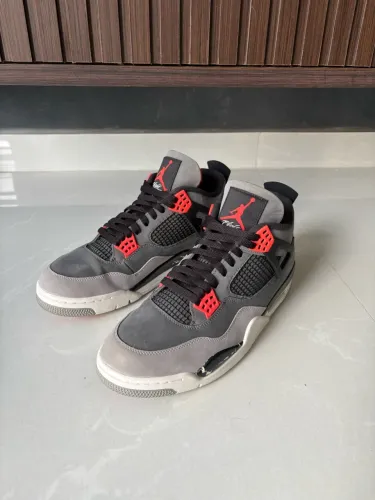 Tênis Air Jordan 4 Infrared - Tam. 45