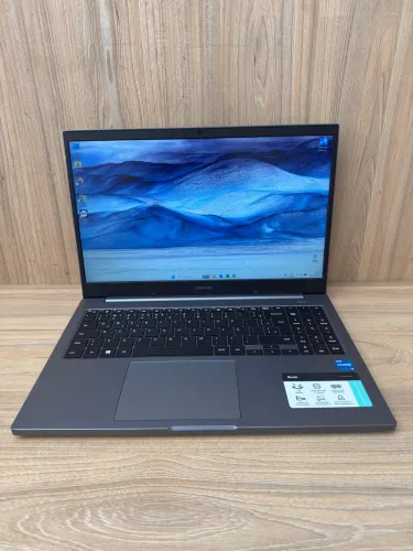 SAMSUNG BOOK i5 11th GERAÇÃO - 8GB - SSD 256GB - FULL HD 