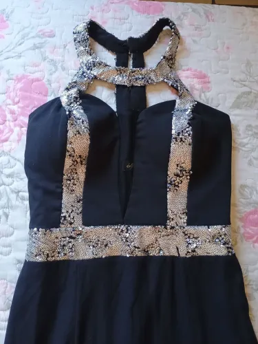 Vestido longo preto com prata