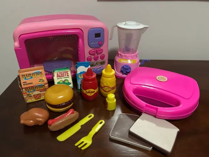 Kit cozinha infantil microondas sanduicheira liquidificador 