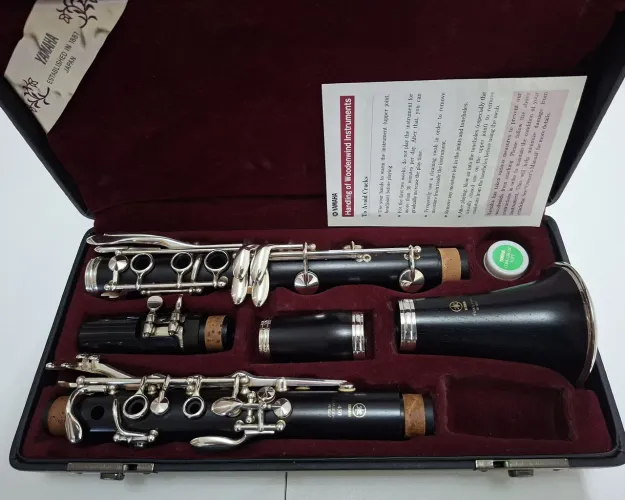 Clarinete Yamaha ycl 450 japan boquilha vandoren 