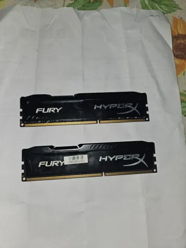 Memória ram ddr3 hyperx (2x8GB)