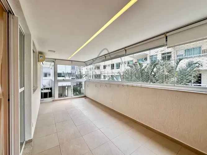 Apartamento reformado para locação em Botafogo