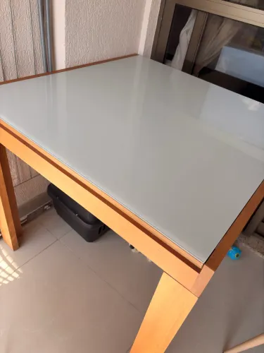 Mesa extensível de jantar 