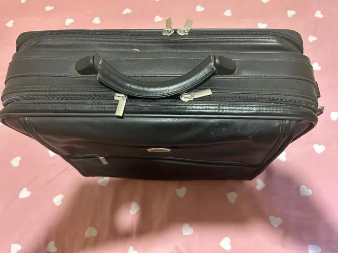 Vendo Mala Executiva e Bolsa Carteiro 
