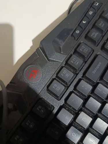 Teclado Gamer Redragon Harpe RGB K503RGB