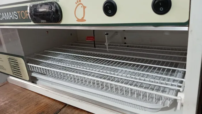 Vendo chocadeira mto nova 350,00