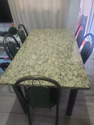 Mesa de jantar retangular