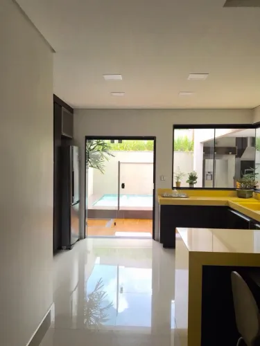 Bancada completa em silestone amarela
