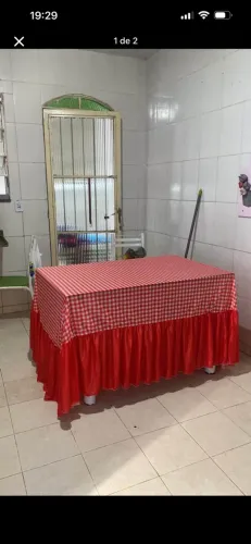 toalha de mesa xadrez vermelho com babado