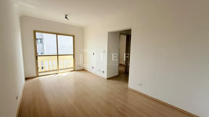 Apartamento com 0.65 m², 2 quartos sendo 1 suíte à venda no bairro Moema Pássaros.