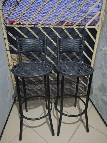 Banqueta preta para balcão 