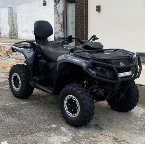 Can-am outlander Max DPS500 (650cc) 2026