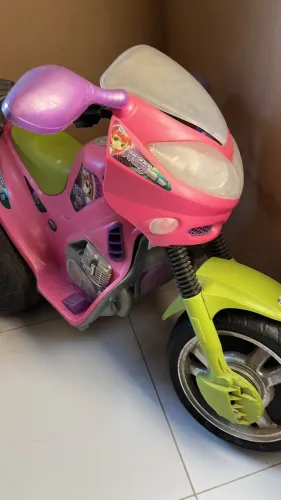 Triciclo Elétrico Infantil