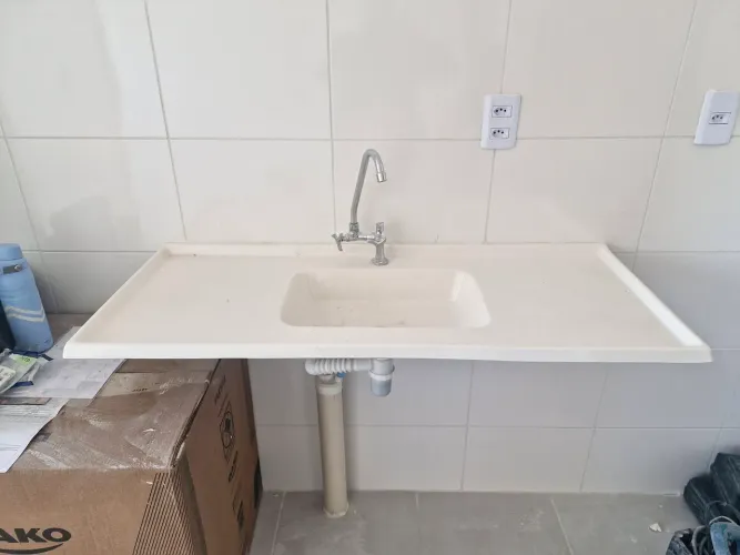 Pia de cozinha nova