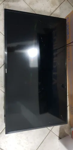 TV Samsung UN40T5300AG (Retirada de peças)
