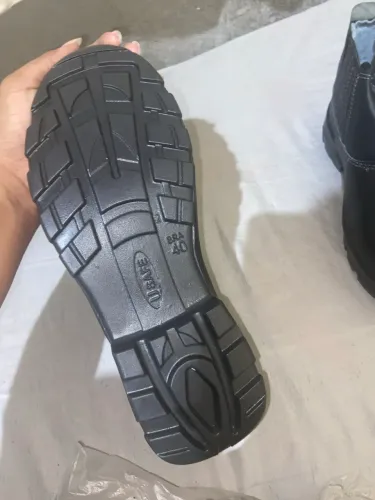 Bota de segurança trabalho