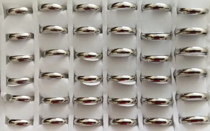 ALIANÇA DE AÇO 4MM TAMANHO 16 A 22
