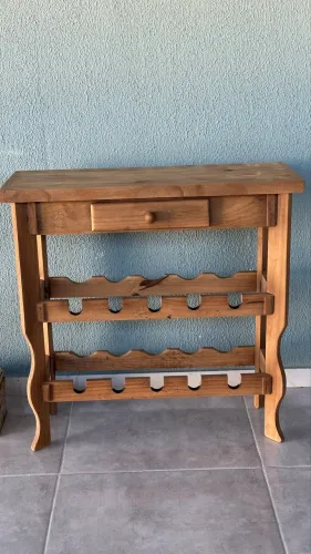Adega para vinho e porta taça 