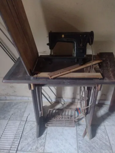 Máquina Singer completa