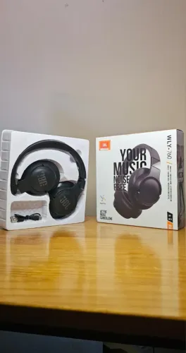 Fone JBL Bluetooth com Cancelamento de Ruído
