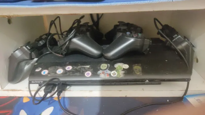 Vendo PS3 desbloqueado