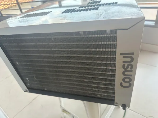 INVERTER, BIVOLT - AR CONDICIONADO JANELA ELETRONICO 7.000 B<br><br>CONSUL 7000 BTUS FRIO BIVOLT