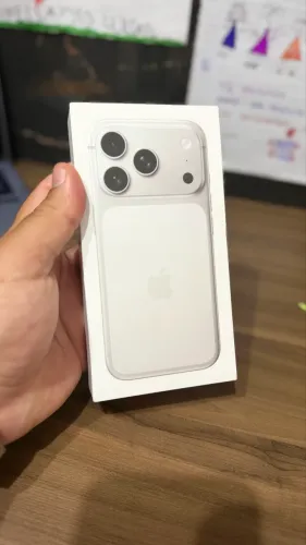 iPhone 17 pro - 256