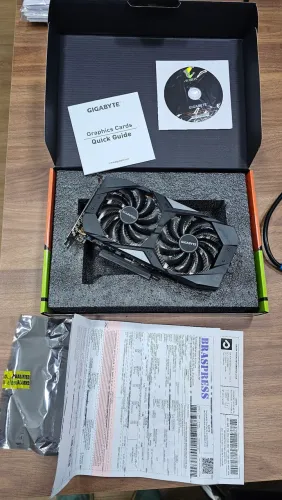 Placa de vídeo RTX 1660 Super